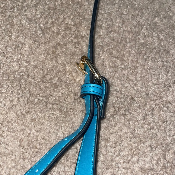 Steve Madden purse with cross body strap - Picture 9 of 9